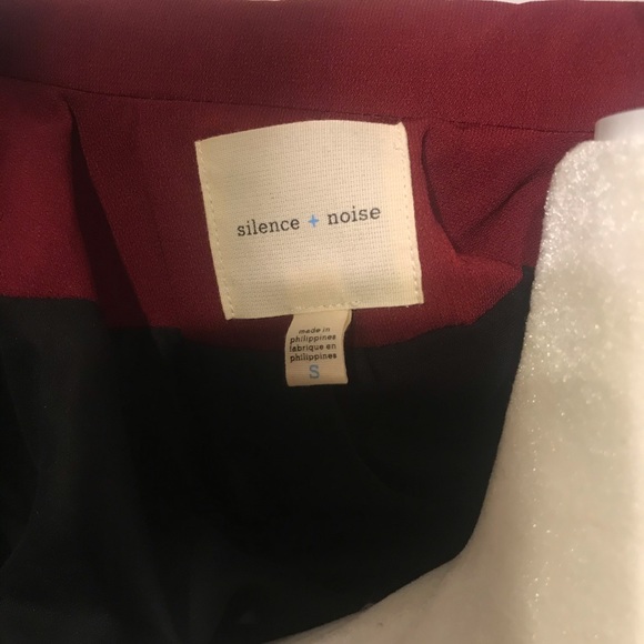 Blazer - Picture 3 of 3